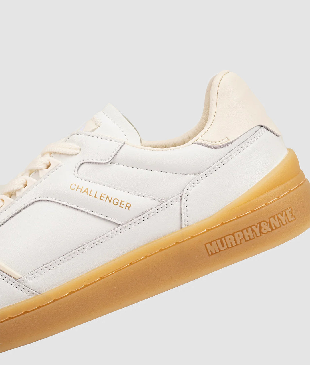 SNEAKER HERITAGE CHALLENGER