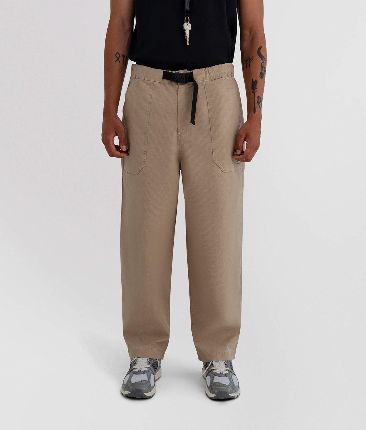 TILLER TROUSERS - M