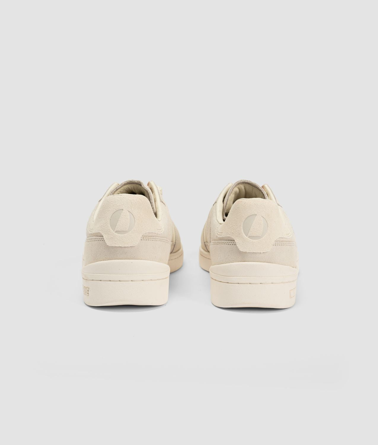 CHALLENGER SNEAKERS