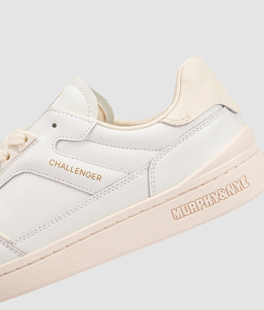 SNEAKER HERITAGE CHALLENGER