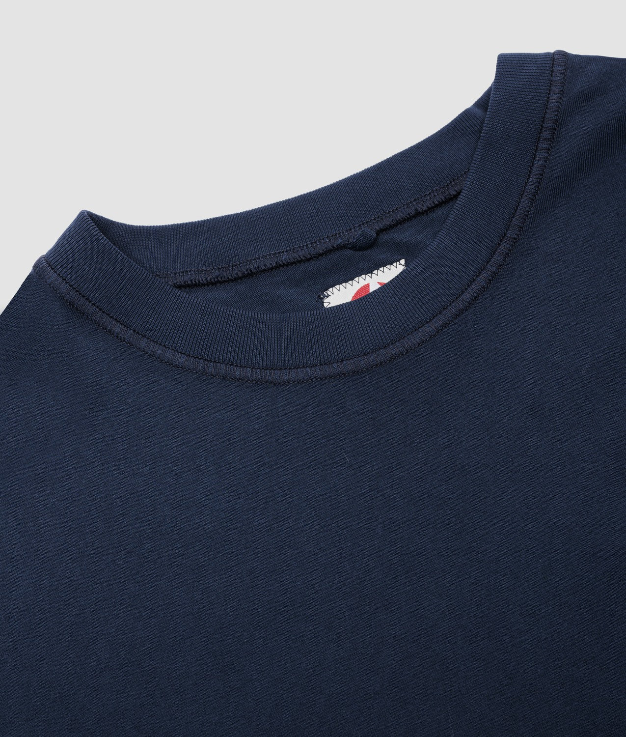 TROOPS T-SHIRT - T-Shirt Vestibilità Comoda con Taschino