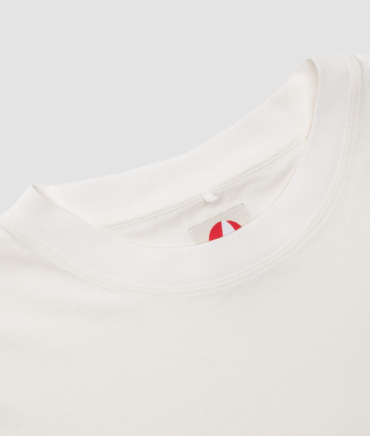 TUG T-SHIRT - T-Shirt Vestibilità Comoda Stampa all'Acqua
