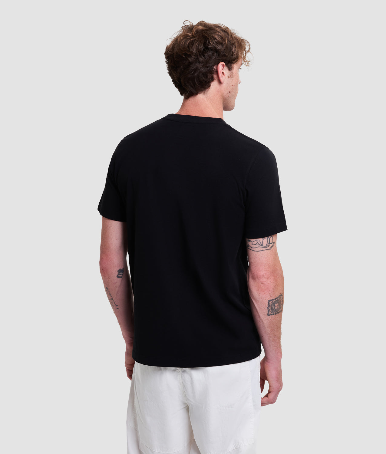 PIVOT T-SHIRT - Oversized T-Shirt with Sail Logo