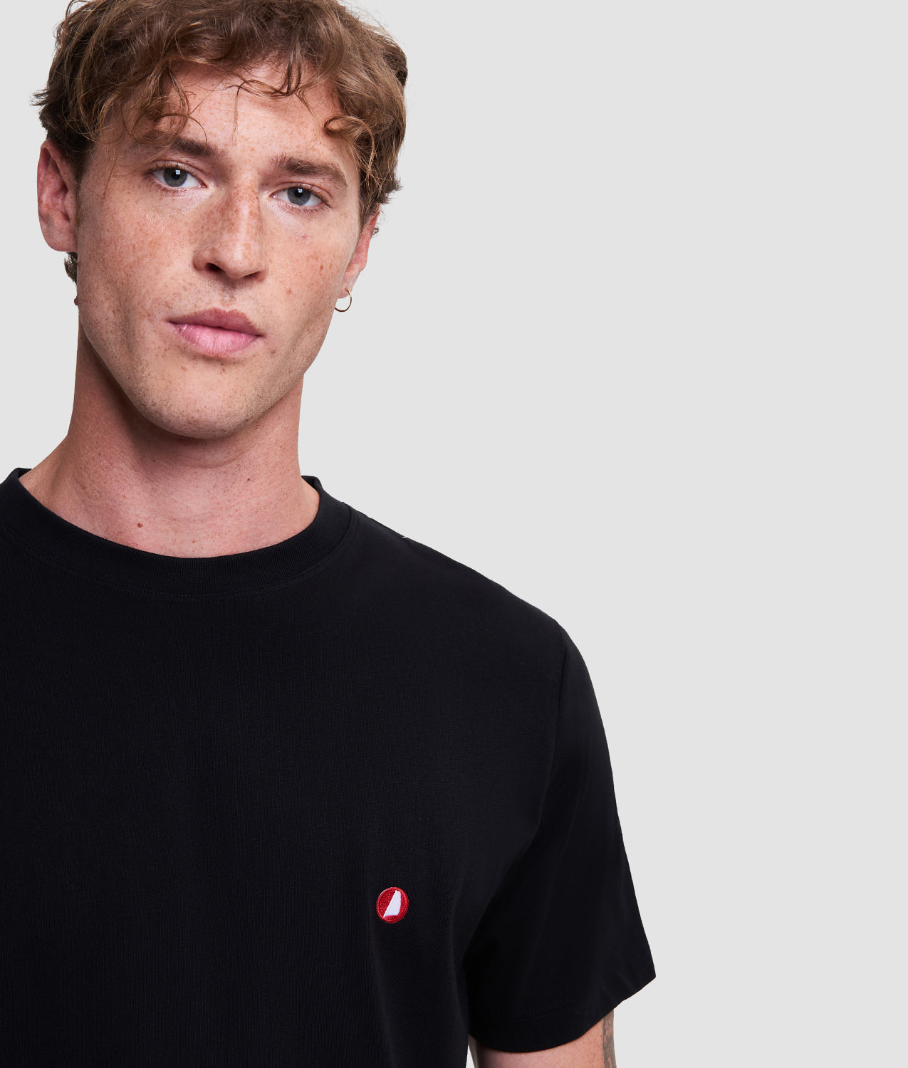 PIVOT T-SHIRT - Oversized T-Shirt with Sail Logo